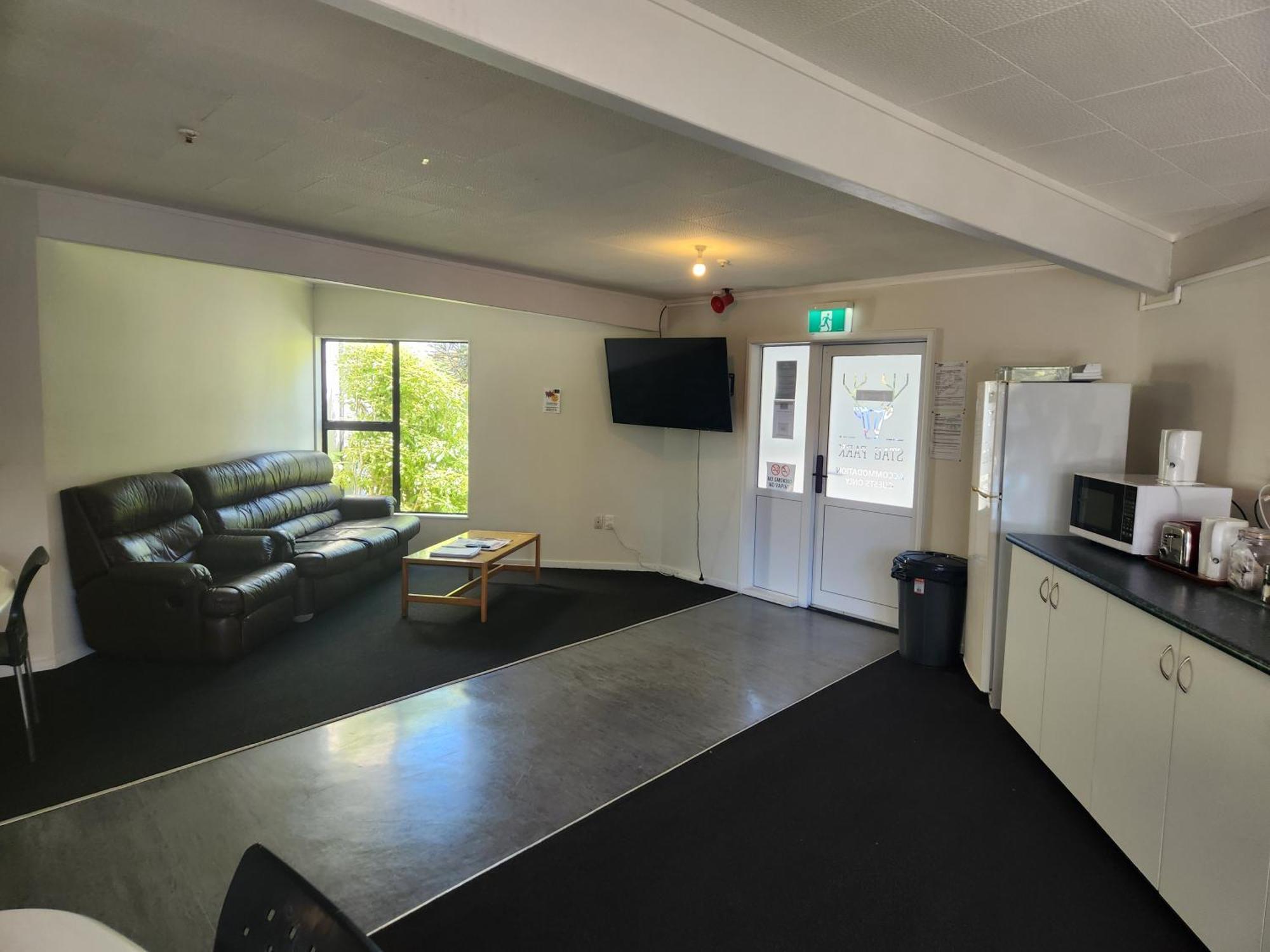 تاوبو Stag Park Accommodation المظهر الخارجي الصورة